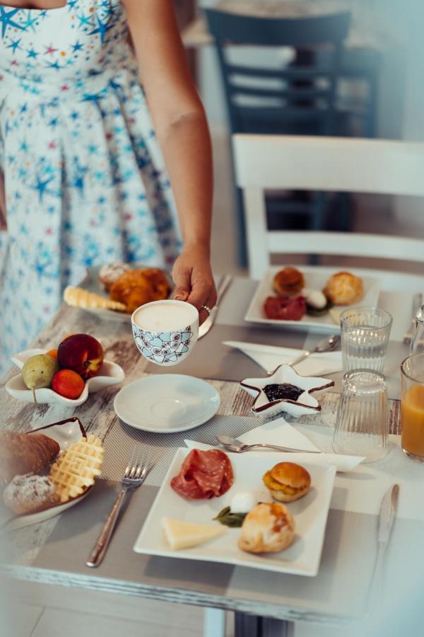 B&B Il Mare In Una Stanza Ortona Ngoại thất bức ảnh